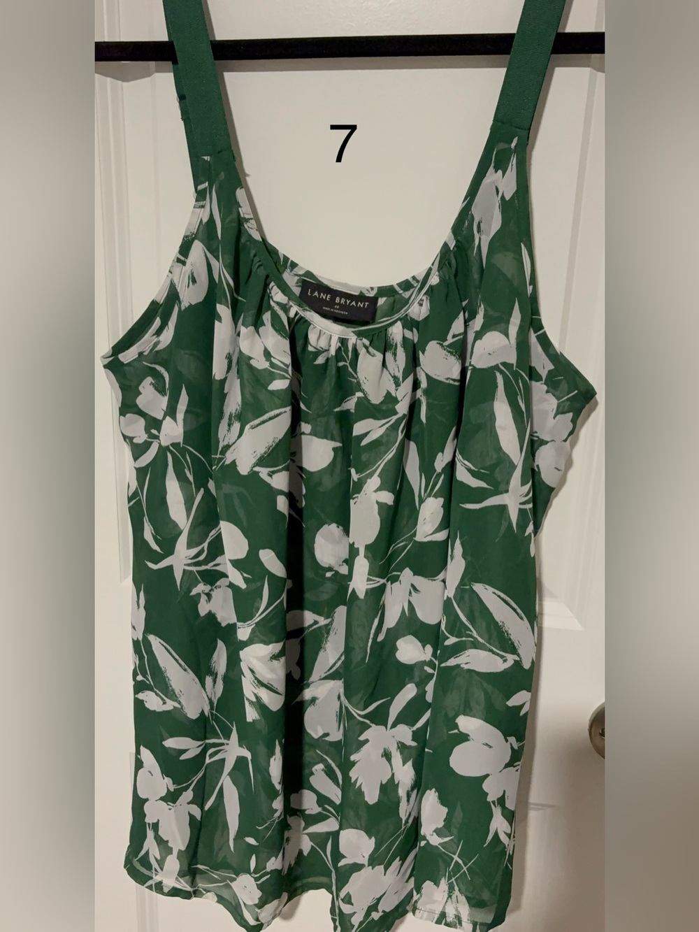 Lane Bryant Green Floral Sleeveless Camisole